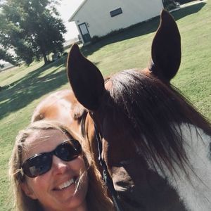 Meet your Posher, Connie